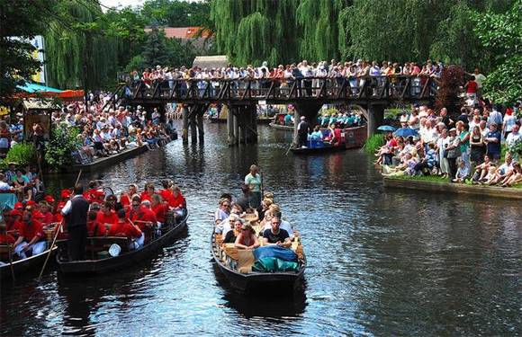 �¹�ʩ���׵�ɭ�ֽ�