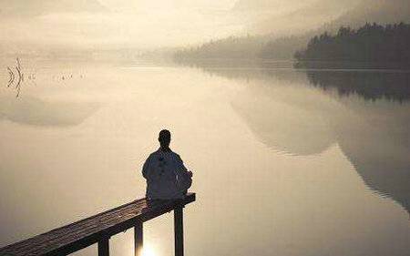 有关梨花的诗句