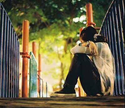 形容玫瑰花坚忍的诗句