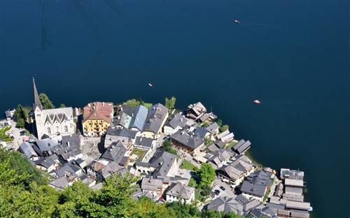 关于岿然的诗句