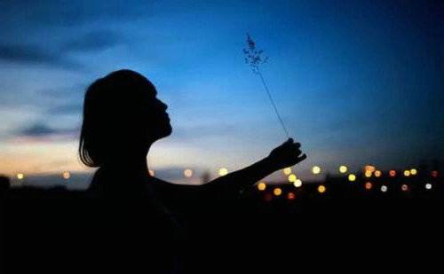 物是人非豁达诗句