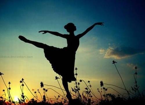 赞美脚美的唯美诗句