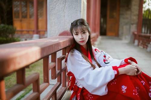 以牺牲自我的诗句