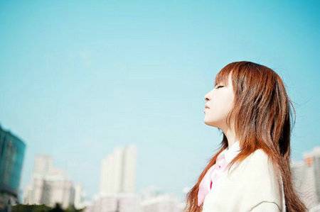 ���ݹ���ڷżٵ�ʫ��