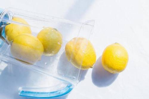 奉献爱心的古诗