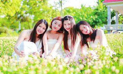 夏天月亮诗句古诗