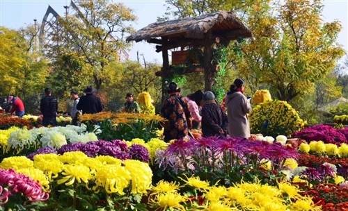 导游词文艺20字