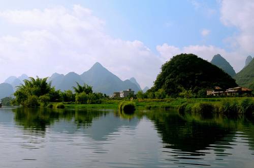 华山导游词英文版