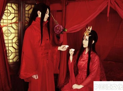 酒礼习俗:敦煌新人共饮合卺酒_酒礼习俗