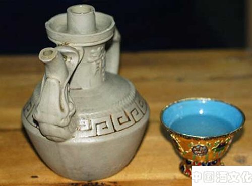 追寻藏族饮酒礼仪与禁忌_酒礼习俗