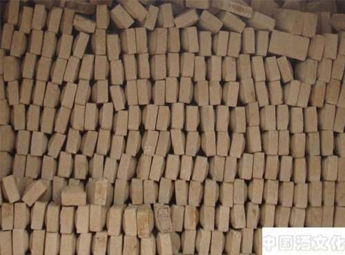 大曲性能、质量鉴别、贮存变化及曲虫治理_调制酿造_