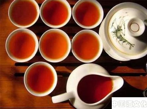 城会玩:白酒兑红茶可以喝吗?_品酒养生