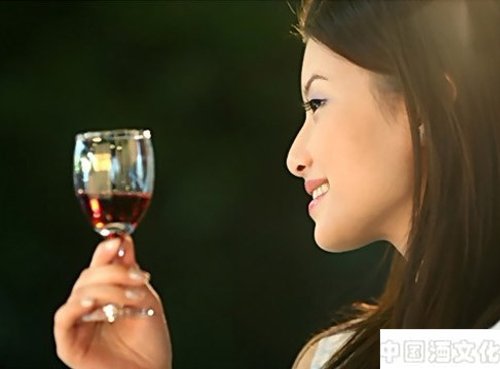 品酒养生:酒种不同对身体产生的作用也不同_品酒养生_