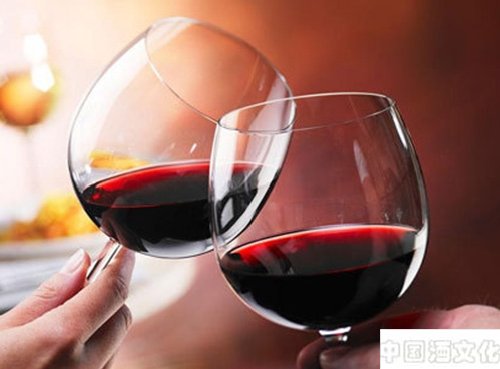 葡萄酒可杀菌滋补助消化_品酒养生