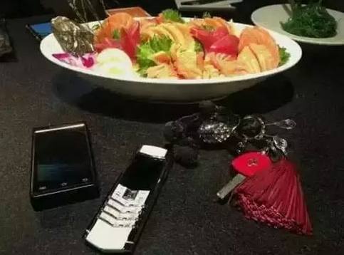 春节朋友圈装逼必备图 附文案