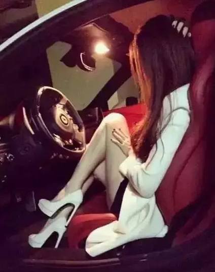 春节朋友圈装逼必备图 附文案