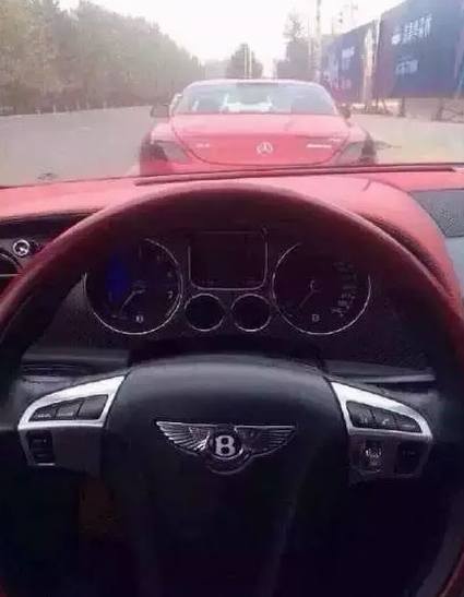 春节朋友圈装逼必备图 附文案