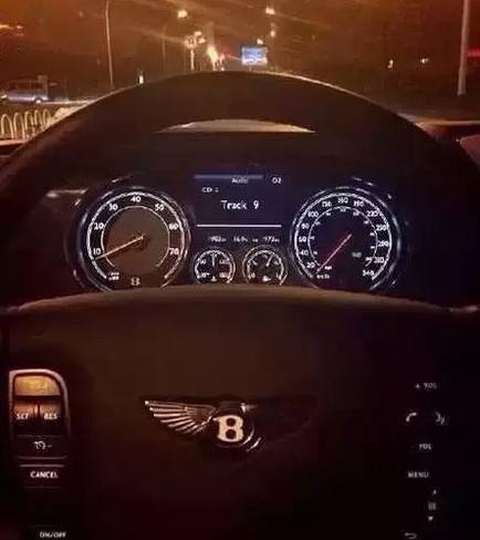 春节朋友圈装逼必备图 附文案