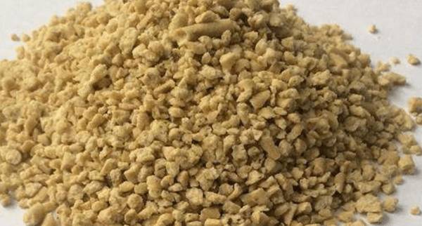 育成鸡的常用饲料配方_养鸡