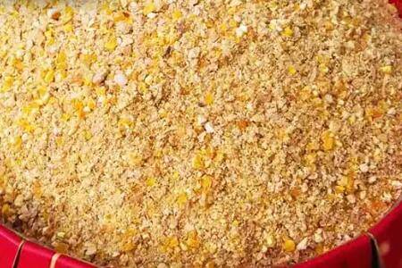 下蛋鸡喂什么饲料_养鸡