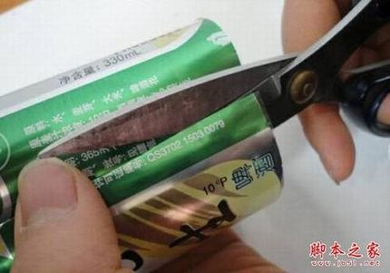 无线路由信号很差的解决妙招 用易拉罐