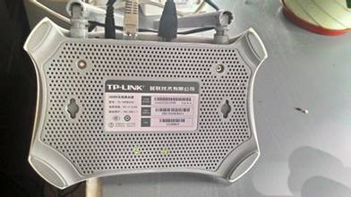 隐藏wifi号防止被蹭网保持网速的方法