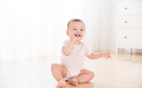 姓苏带炜字起名字