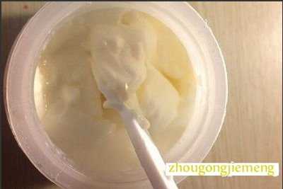 梦见酪乳 白脱牛奶