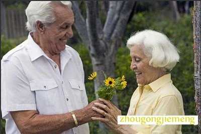 �μ��ͻ���Ů�˱���