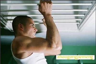 梦见做引体向上