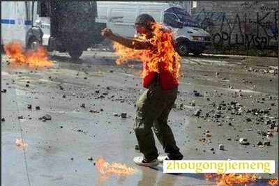 梦见烧掉帽子或衣服