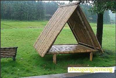 梦见在河床上露营