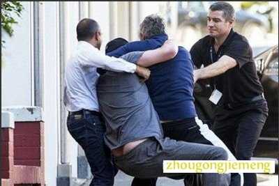 梦见与仇人打架