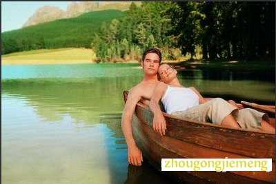 梦见睡卧在船上