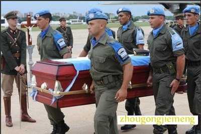 梦见灵柩 灵柩车