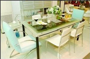 玻璃家具 用透明演绎创新